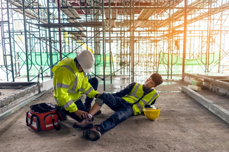 Abogado de lesiones en obras de construcción Staten Island NY